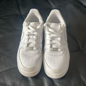 White Nike AF1s
